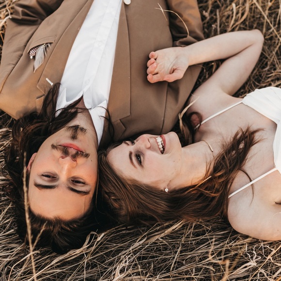 Meet your Posher, Hannah - Picture 1 of 1